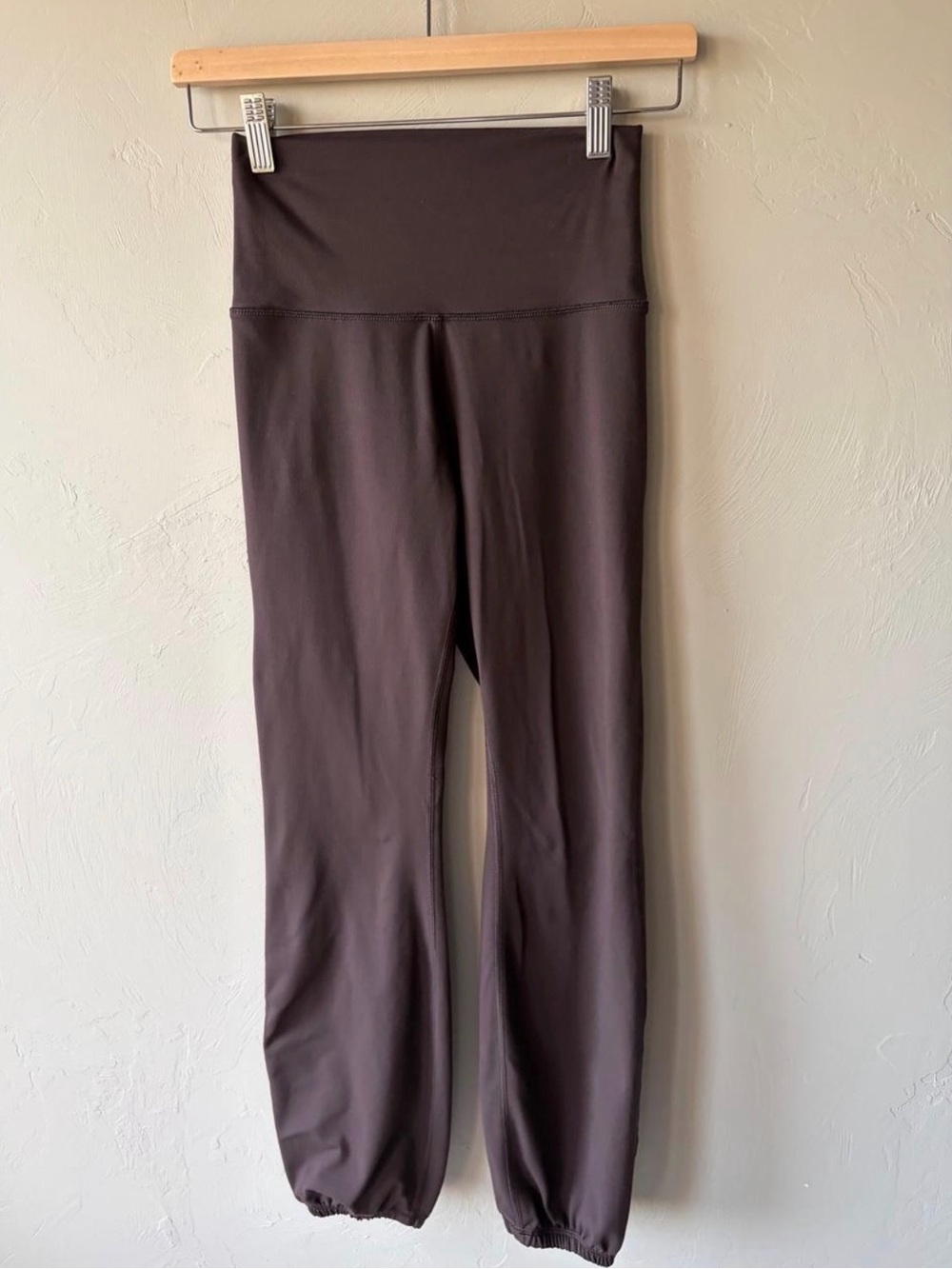 aerie High-Waist Leggings in Chocolate Brown
